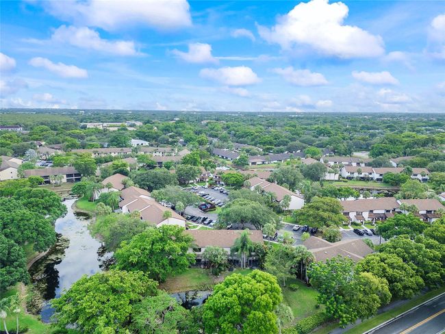 4306 Carambola Cir N, Townhouse with 2 bedrooms, 3 bathrooms and null parking in Coconut Creek FL | Image 23