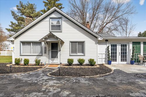 37260 Clio St, Harrison Township, MI, 48045-2606 | Card Image