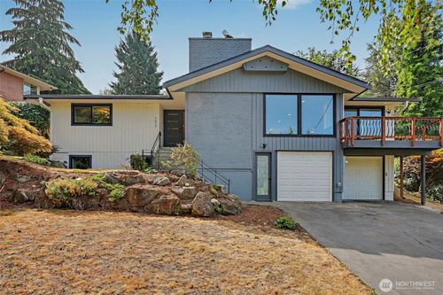 7017 Ne 155th Pl, Kenmore, WA, 98028-4615 | Card Image