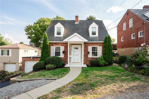 111 Lilac Ave, Pittsburgh, PA, 15229-1048 | Card Image