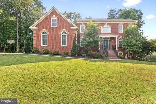 12891 Crouch Dr, Fairfax, VA, 22030-7288 | Card Image