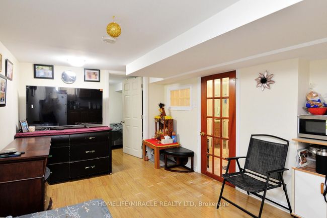 7 Sophia St, House other with 3 bedrooms, 2 bathrooms and 4 parking in Brampton ON | Image 29