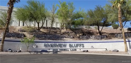 unit-5a-2022 Merrill Ln, Bullhead City, AZ, 86442-8377 | Card Image