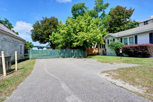 610 S Front St, Wilmington, NC, 28401-5034 | Card Image