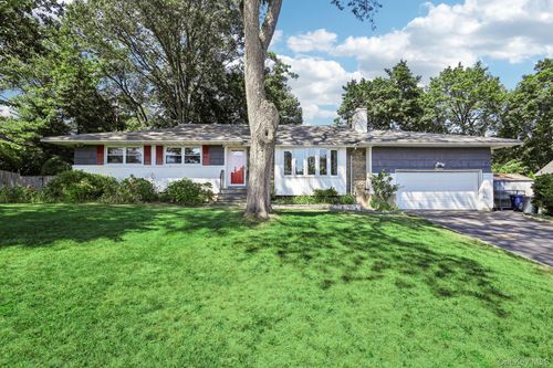 12 Manning Rd, Glen Cove, NY, 11542-1449 | Card Image