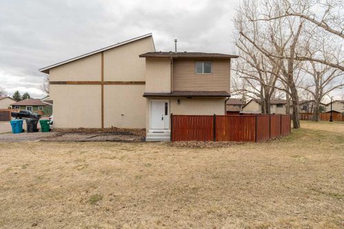 19 Columbia Pl W, Lethbridge, AB, T1K5A8 | Card Image