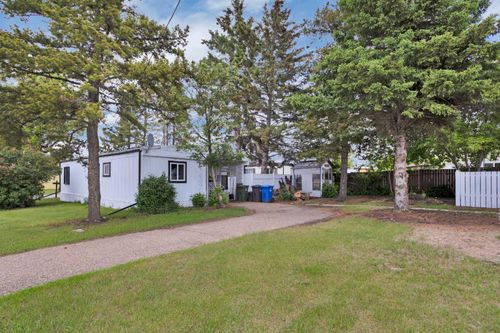 4715 46 Street, Innisfail, AB, T4G1N9 | Card Image
