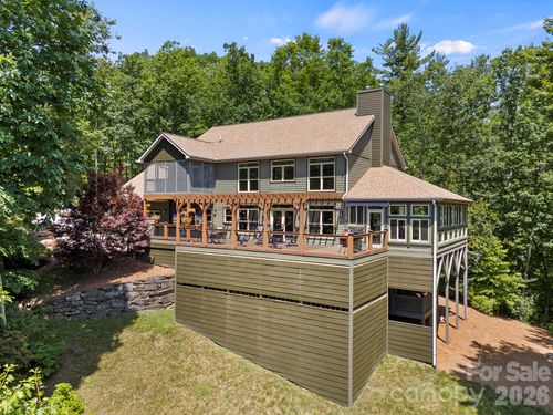 426 Eagle Ridge Rd, Zirconia, NC, 28790-4505 | Card Image