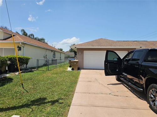 102 Whitehall Way, KISSIMMEE, FL, 34758-4114 | Card Image