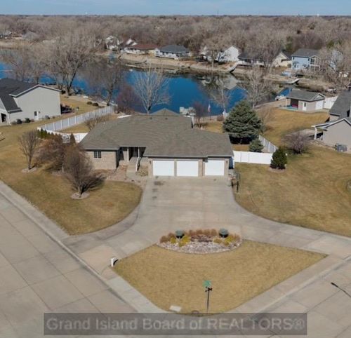 1506 Rainbow Rd, Grand Island, NE, 68801-1817 | Card Image