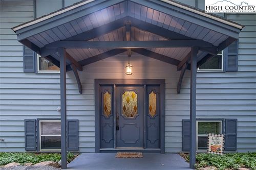 377 Deer Run Rd, Glade Valley, NC, 28627 | Card Image