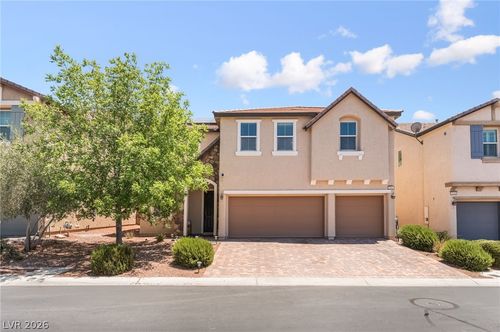 7042 Chestnut Valley St, Las Vegas, NV, 89166-7103 | Card Image