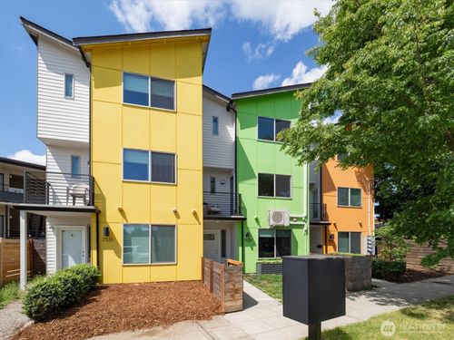 7529 43rd Ave S, Seattle, WA, 98118-3901 | Card Image