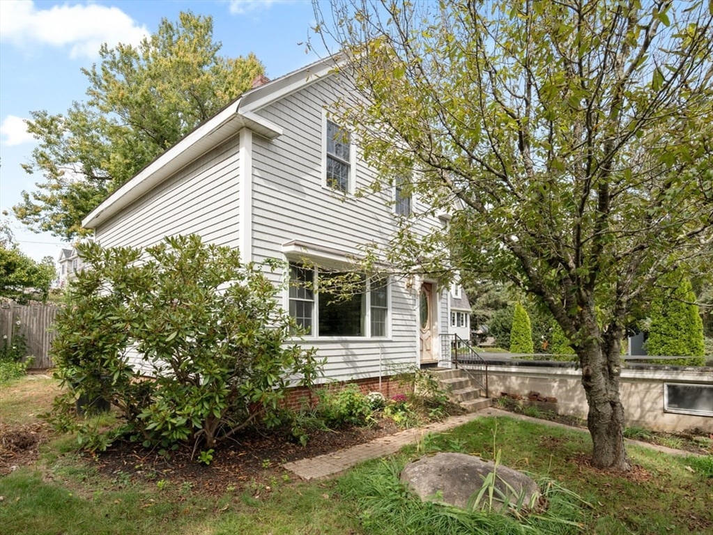 Swetts Hl, Amesbury, MA 01913