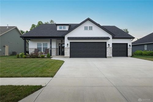 210 N Branch Run, Tipp City, OH, 45371-3516 | Card Image