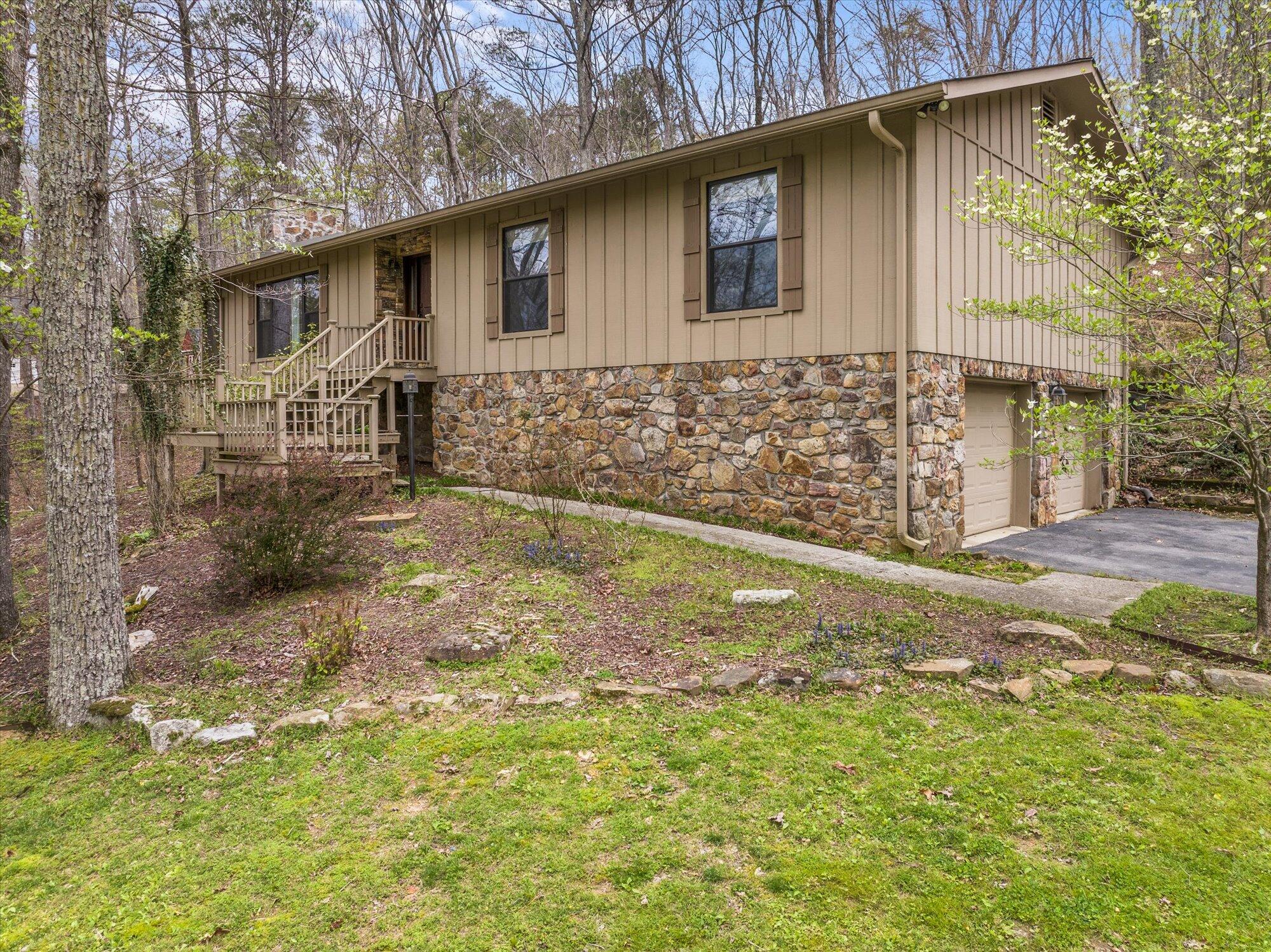 White Oak Valley Rd, Mc Donald, TN 37353