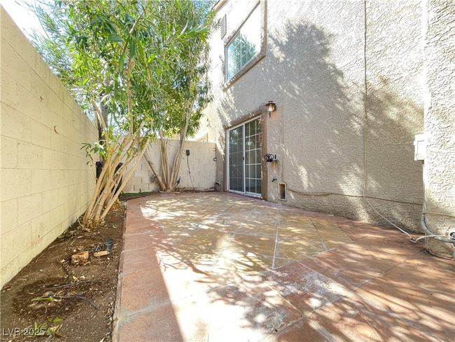 7725 Allano Way, Townhouse with 2 bedrooms, 3 bathrooms and null parking in Las Vegas NV | Image 20