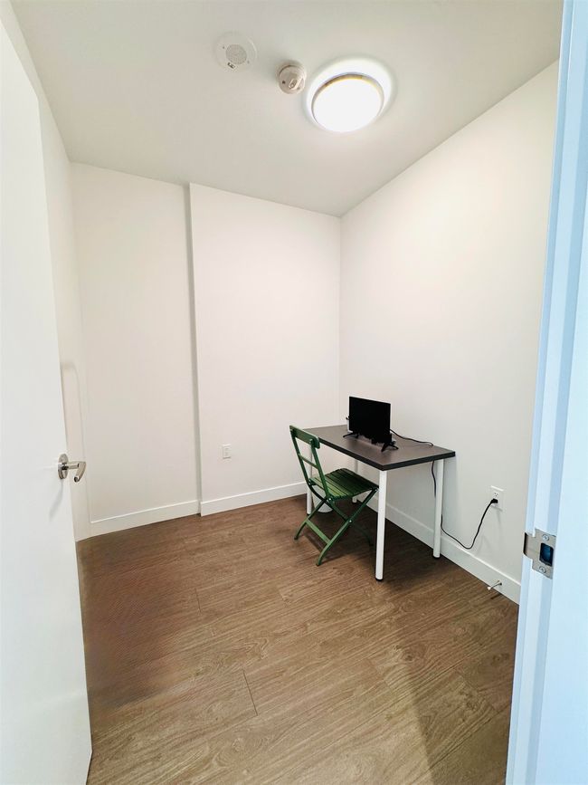 1510 - 8133 Cook Rd, Condo with 2 bedrooms, 1 bathrooms and 1 parking in Richmond BC | Image 4