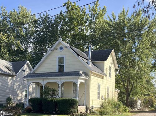 306 W Monroe Ave, Fairfield, IA, 52556-3517 | Card Image