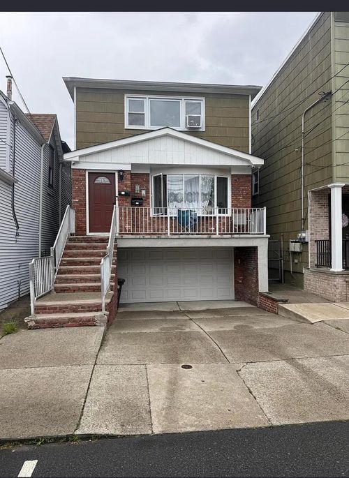 floor-2-13 Silver St, Bayonne, NJ, 07002-4345 | Card Image