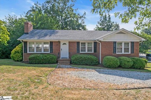 2800 Edwards Rd, Taylors, SC, 29687-3706 | Card Image