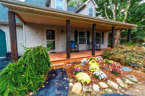 2672 N Lapeer Rd, Lapeer, MI, 48446-8769 | Card Image