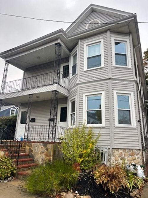 225-223 Princeton St, New Bedford, MA, 02745-5366 | Card Image