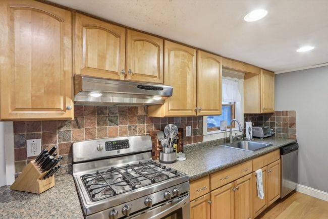 15 Andover St, House other with 3 bedrooms, 2 bathrooms and 3 parking in Georgetown MA | Image 18