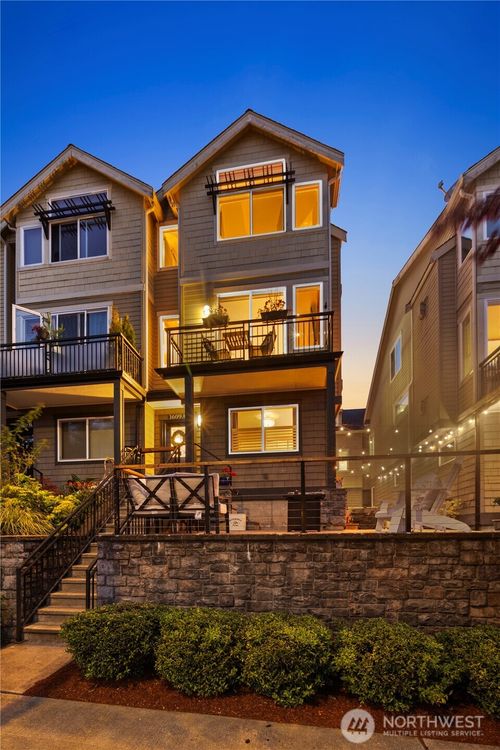 a-1609 California Ave Sw, Seattle, WA, 98116-1610 | Card Image