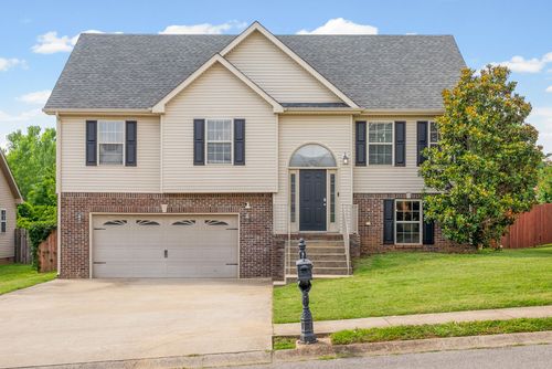 1996 General Neyland Dr, Clarksville, TN, 37042-9573 | Card Image
