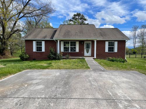 825 Quiet Oaks Way, Dandridge, TN, 37725-6196 | Card Image