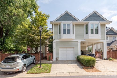 437 Clarkson Green St, Charlotte, NC, 28202-1072 | Card Image