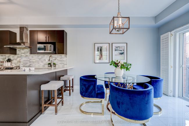 66 Daniel Reaman Cres, House attached with 4 bedrooms, 3 bathrooms and 2 parking in Vaughan ON | Image 9