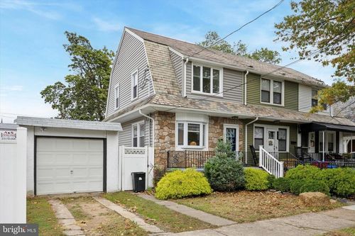 271 Monroe St, BRISTOL, PA, 19007-4211 | Card Image