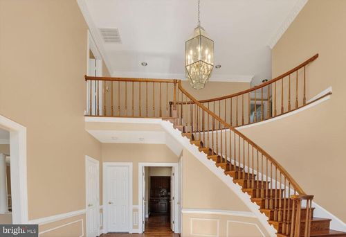 7204 Quiet Cv, Annandale, VA, 22003-2574 | Card Image