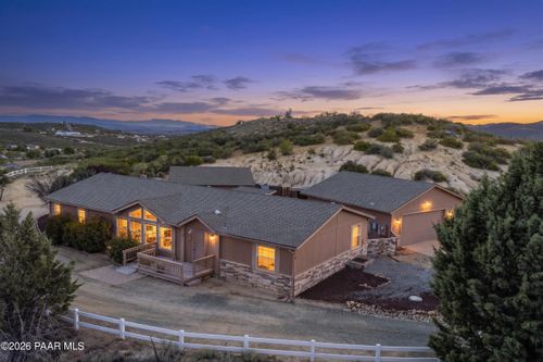 1699 N Trinity Ln, Dewey-Humboldt, AZ, 86327-6848 | Card Image