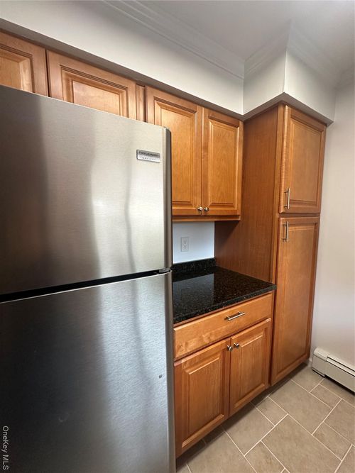 apt-4-12 Central Dr, Nanuet, NY, 10954-1230 | Card Image