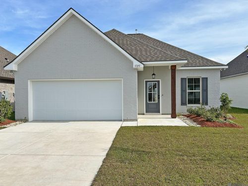 17251 Lakefront Ln, Baton Rouge, LA, 70810-7198 | Card Image