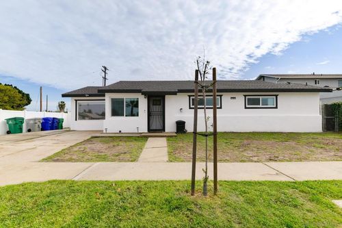 659 Sawtelle Ave, San Diego, CA, 92114-4929 | Card Image