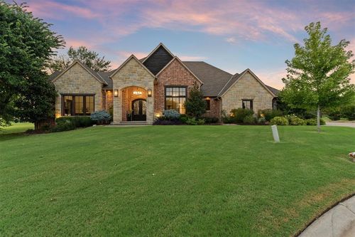 2101 Manchester Avenue, Edmond, OK, 73034 | Card Image