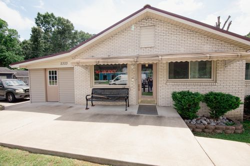 2323 N Jackson St, Normandy, TN, 37360-3136 | Card Image