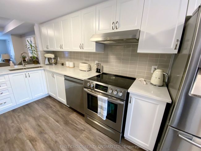 10 - 46 Lakepointe Dr, Condo with 2 bedrooms, 3 bathrooms and 2 parking in Orléans ON | Image 15