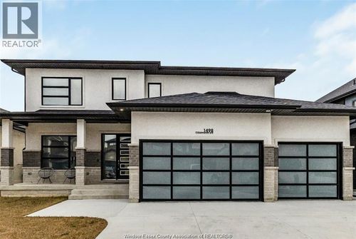 lower-1498 Clearwater Ave, Windsor, ON, N8P0E9 | Card Image