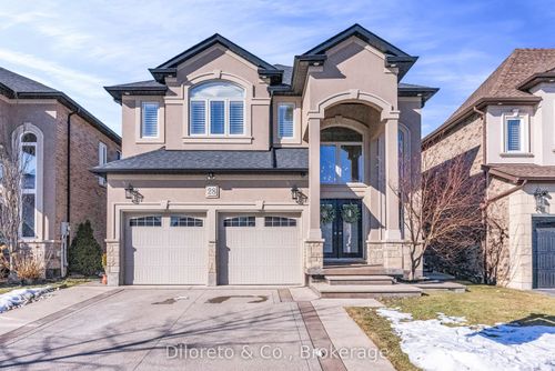 28 Michelangelo Lane, Hamilton, ON, L9B0C2 | Card Image