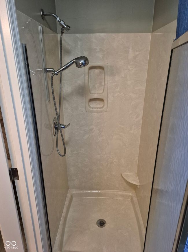 Master bathroom stand-up shower | Image 22