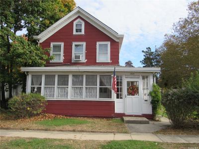 204 Union Avenue, House other with 3 bedrooms, 1 bathrooms and null parking in Riverhead NY | Image 1