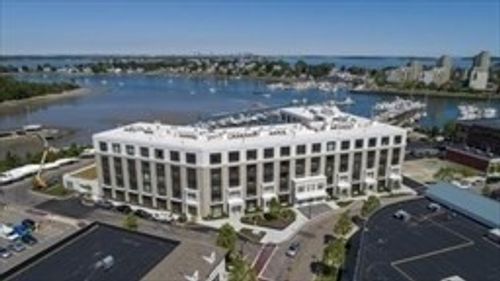 apt-216-10 Shipyard Dr, Hingham, MA, 02043-1681 | Card Image