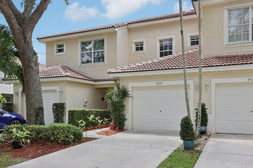9070 Tremezzo Ln, Boynton Beach, FL, 33472-2750 | Card Image