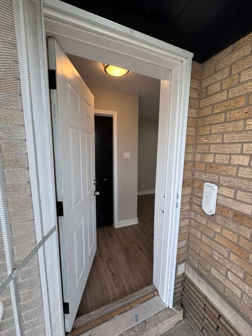 1021 W Vermont Ave, Chicago, IL, 60827-6539 | Card Image