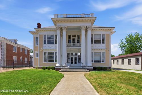 737 N State Street, Jackson, MS, 39202 | Card Image